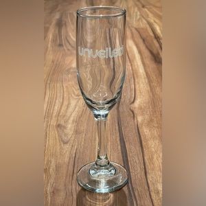 New Exclusive “Unveiled” Glass Champagne Flute